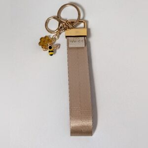 ✨ JoJo Styles Handcrafted Wristlet Keychain – Luxe Neutral with Bee Charm ✨